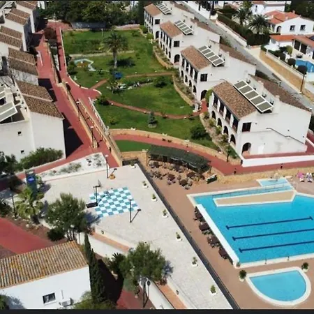 Ξενοδοχείο με διαμερίσματα Alfas Oasis L'Alfas del Pi